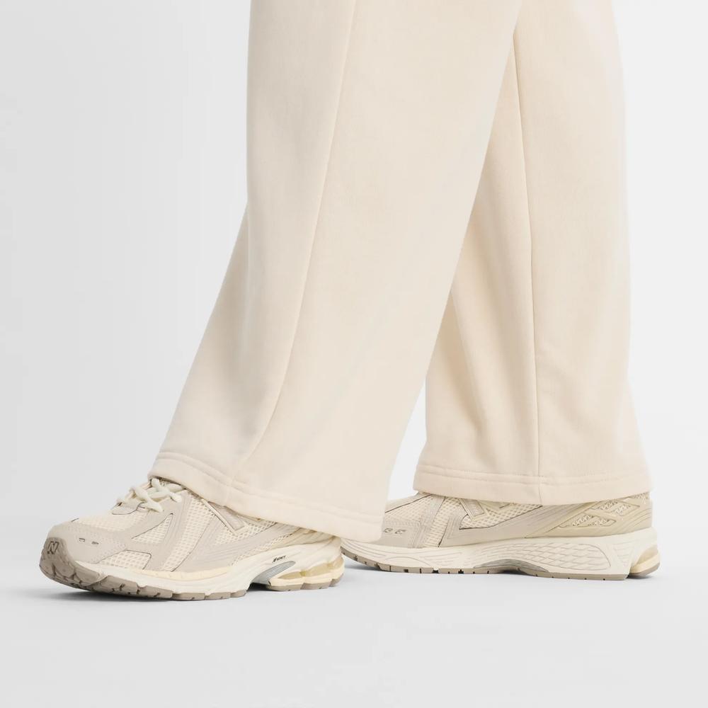 Női nadrág New Balance WP51503LIN - bézs