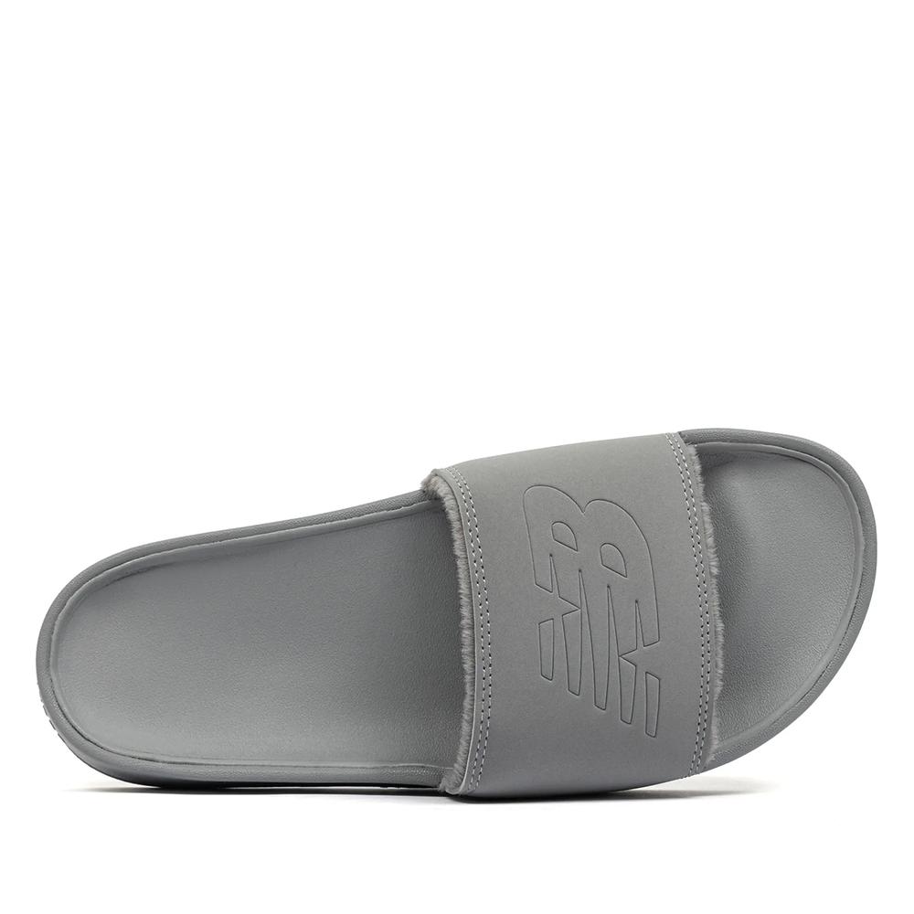 Papucs New Balance SWF200B3 – szürke