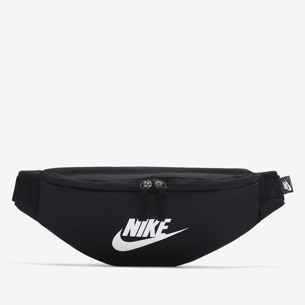 Tasak Nike Heritage DB0490-010 - fekete