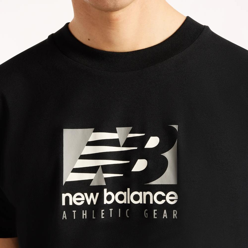 Férfi póló New Balance Rectangle Relaxed MT62Q398BK - fekete