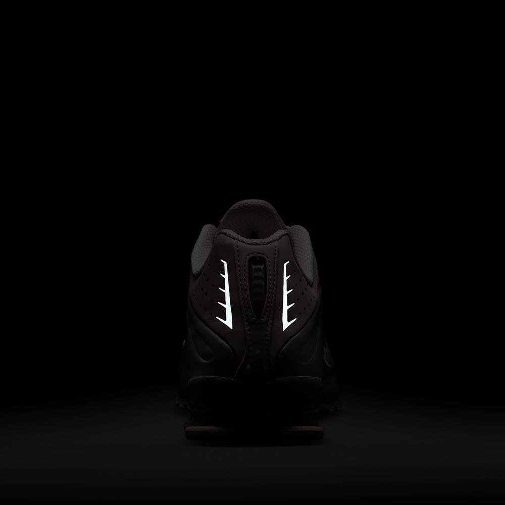 Női cipő Nike Shox R4 AR3565-600 - rózsaszín