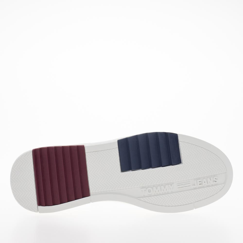 Cipő Tommy Jeans Essential Retro Leather Half Cleat EM0EM00899-YBR - fehér