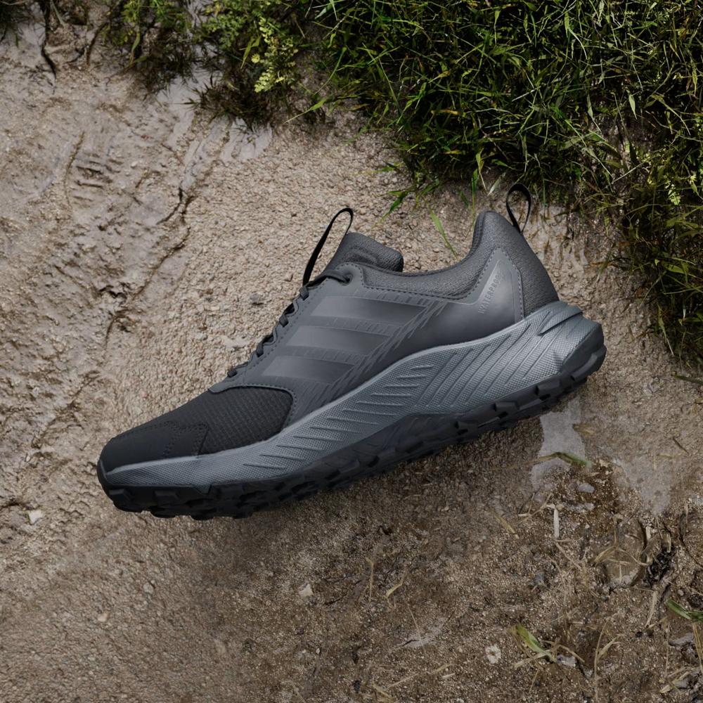 Cipő férfi adidas Terrex Tracefinder 2 Climaproof JI0274 - fekete