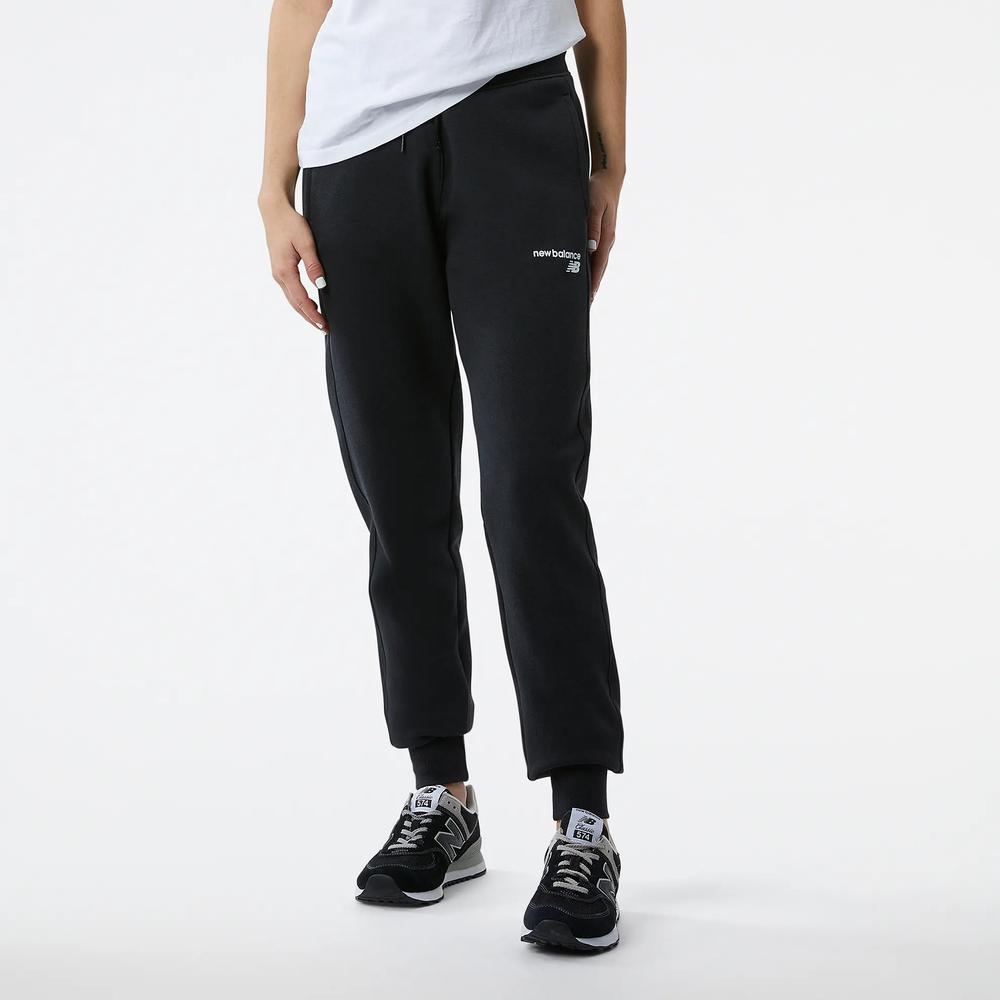 Melegítőnadrág New Balance WP03805BK - fekete