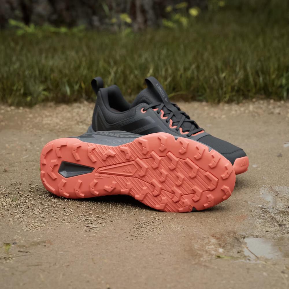 Cipő férfi adidas Terrex Tracefinder 2 Climaproof JR9134 - fekete