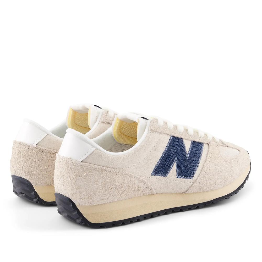 Unisex cipő New Balance U4711H9 - bézs