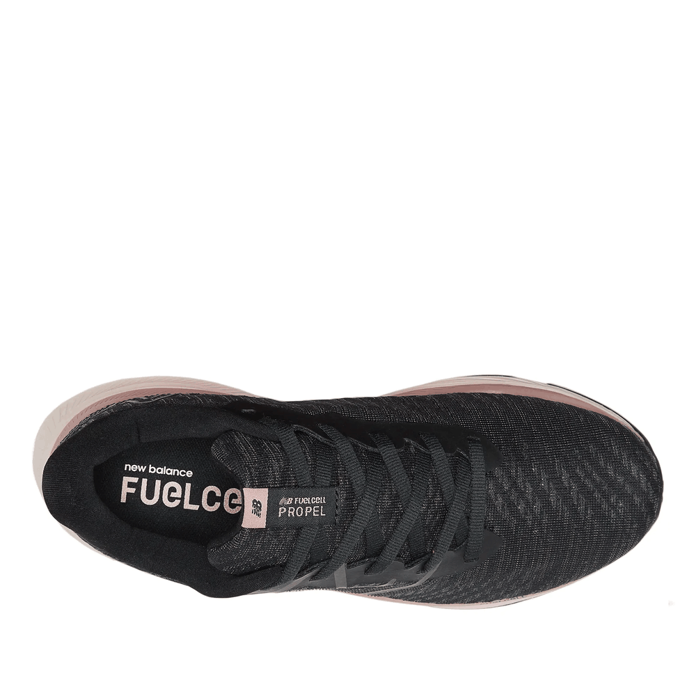 Női futócipő New Balance FuelCell Propel v4 WFCPRCK4 - fekete