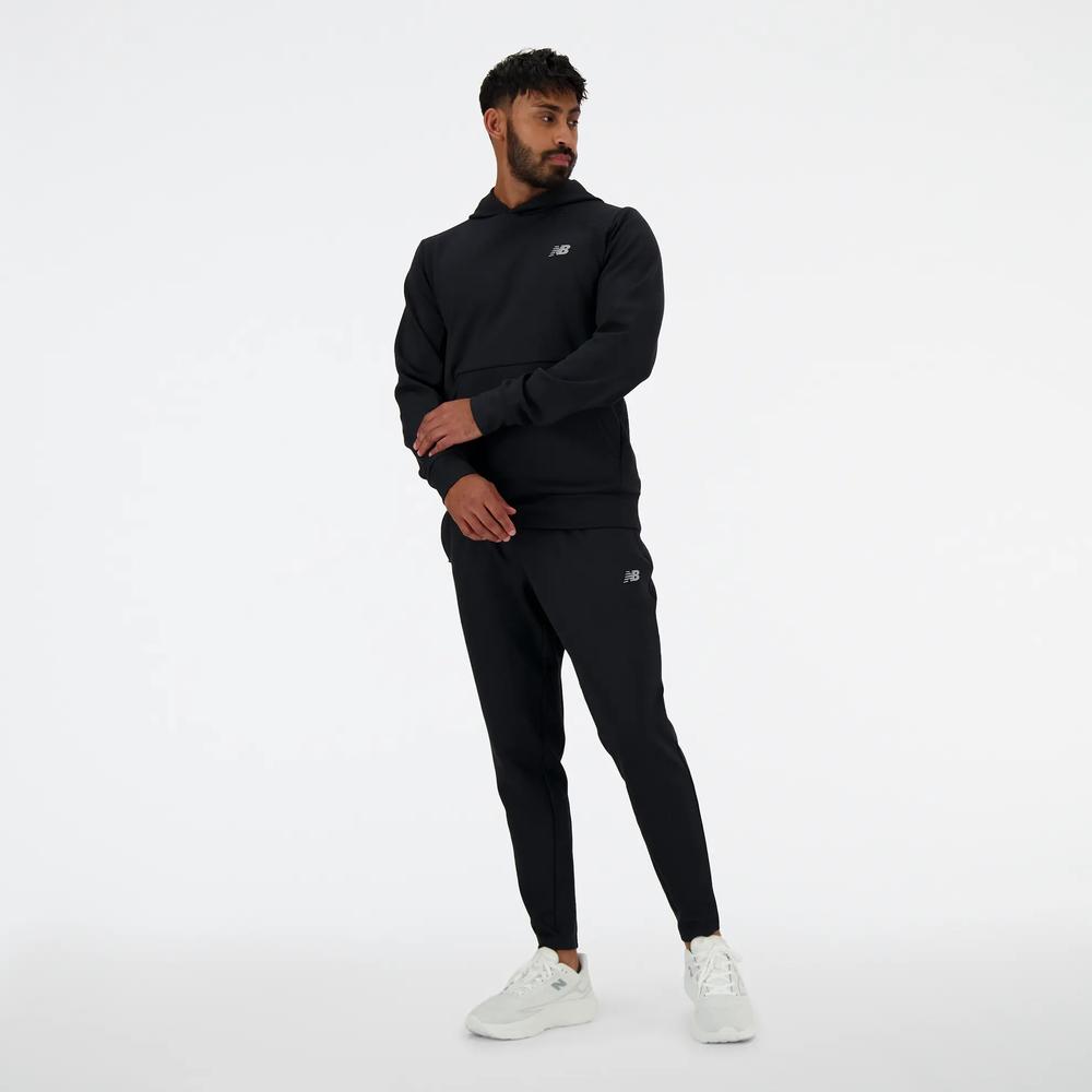 Férfi nadrág New Balance MP41143BK - fekete