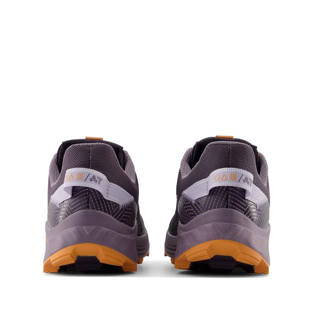 Női cipő New Balance FuelCell Summit Unknown v4 WTUNKNL4 – lila