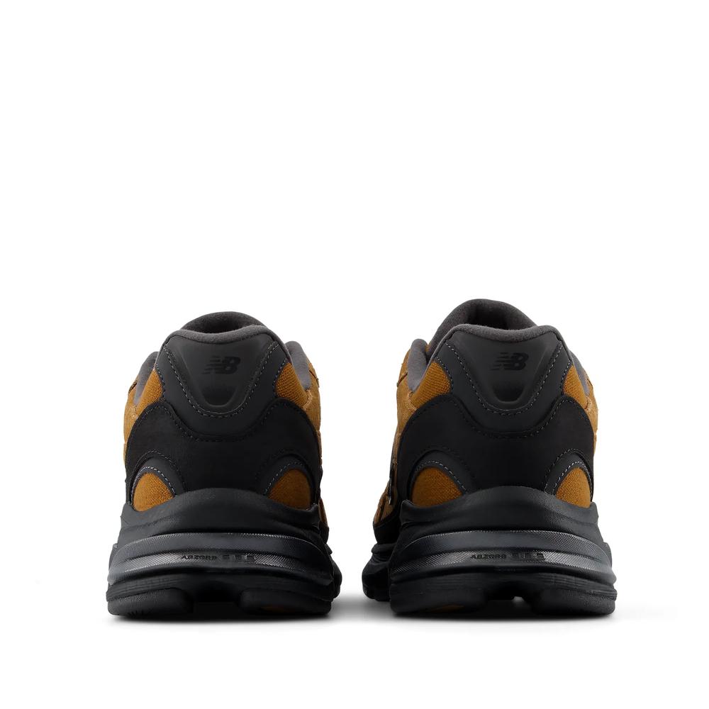 Unisex cipő New Balance U20101YN - barna
