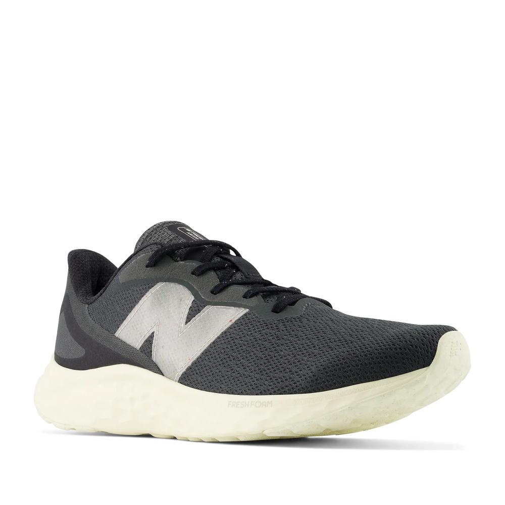 Férfi New Balance Fresh Foam Arishi v4 MARISFB4 - fekete