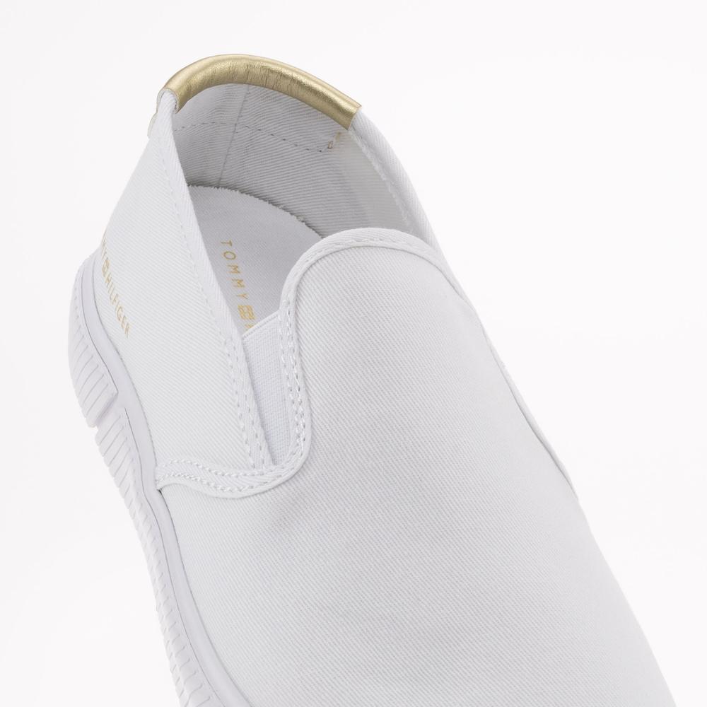 Cipő Tommy Hilfiger Essential Slip-On Sneaker FW0FW06956-YBS - fehér