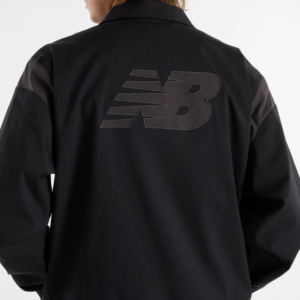Bunda New Balance MO51507BK - fekete
