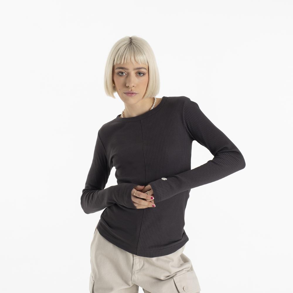 Póló Champion Robbed Long Sleeve T-shirt E10017-ES503 - fekete