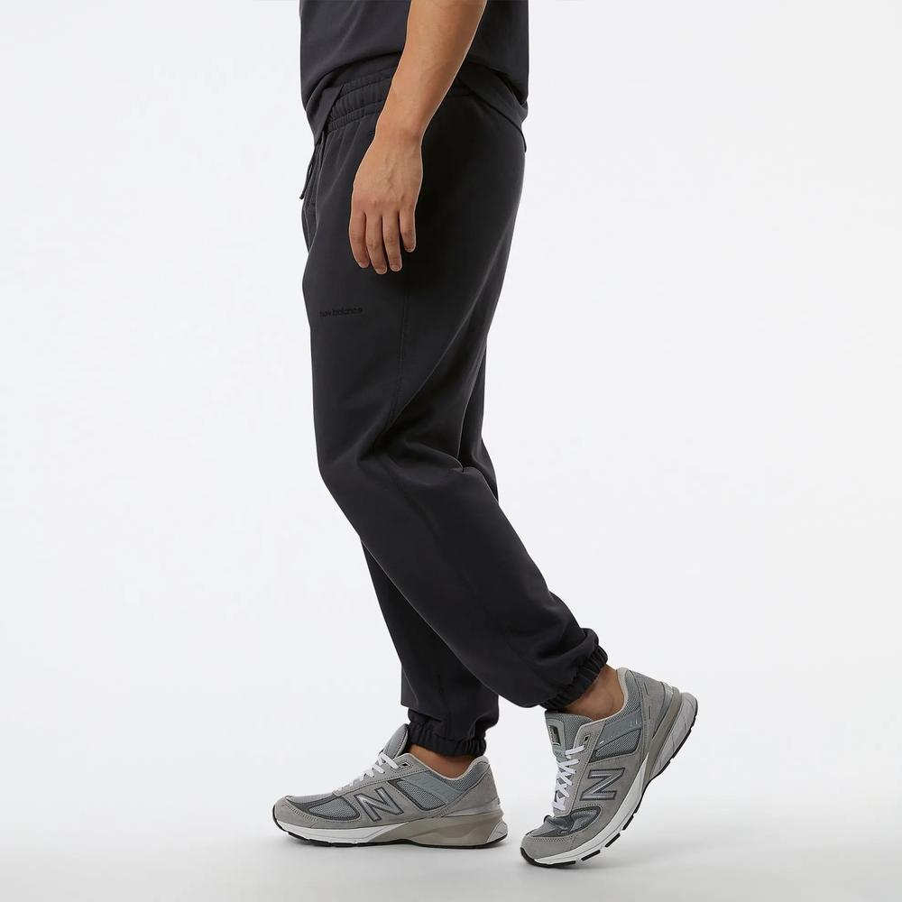Melegítőnadrág New Balance MP23551PHM - fekete