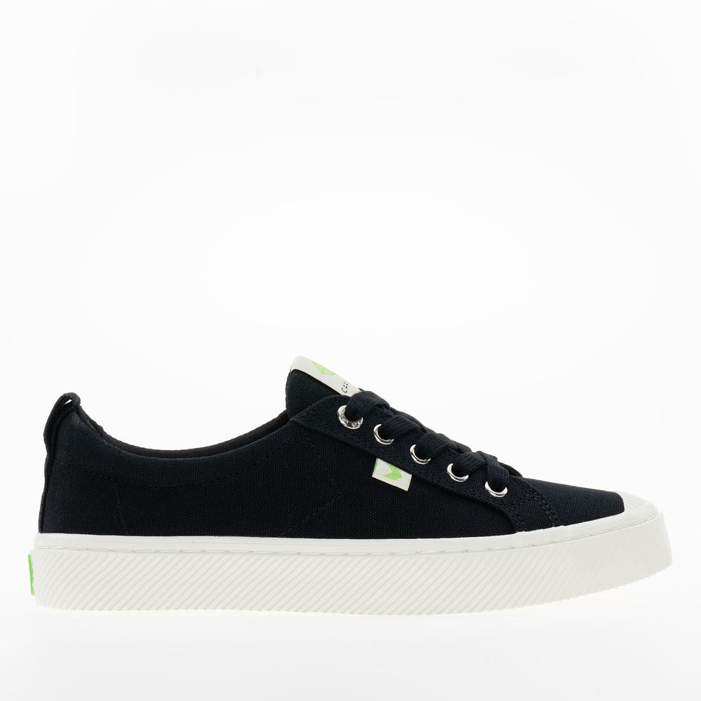 Női cipő Cariuma Oca Low 100103B01 - fekete