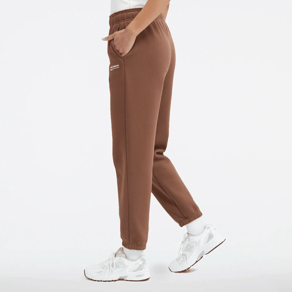 Nadrág New Balance WP33513PNC - barna