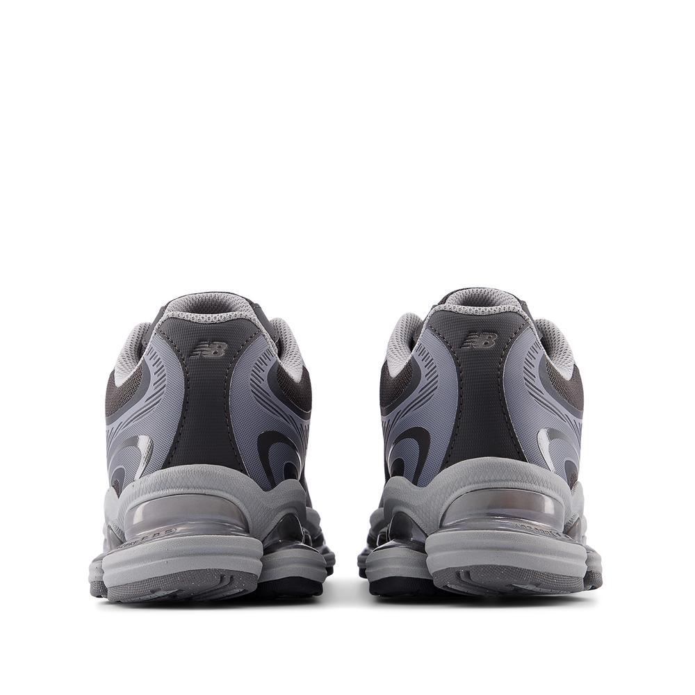 Unisex cipő New Balance U2000420 - fekete