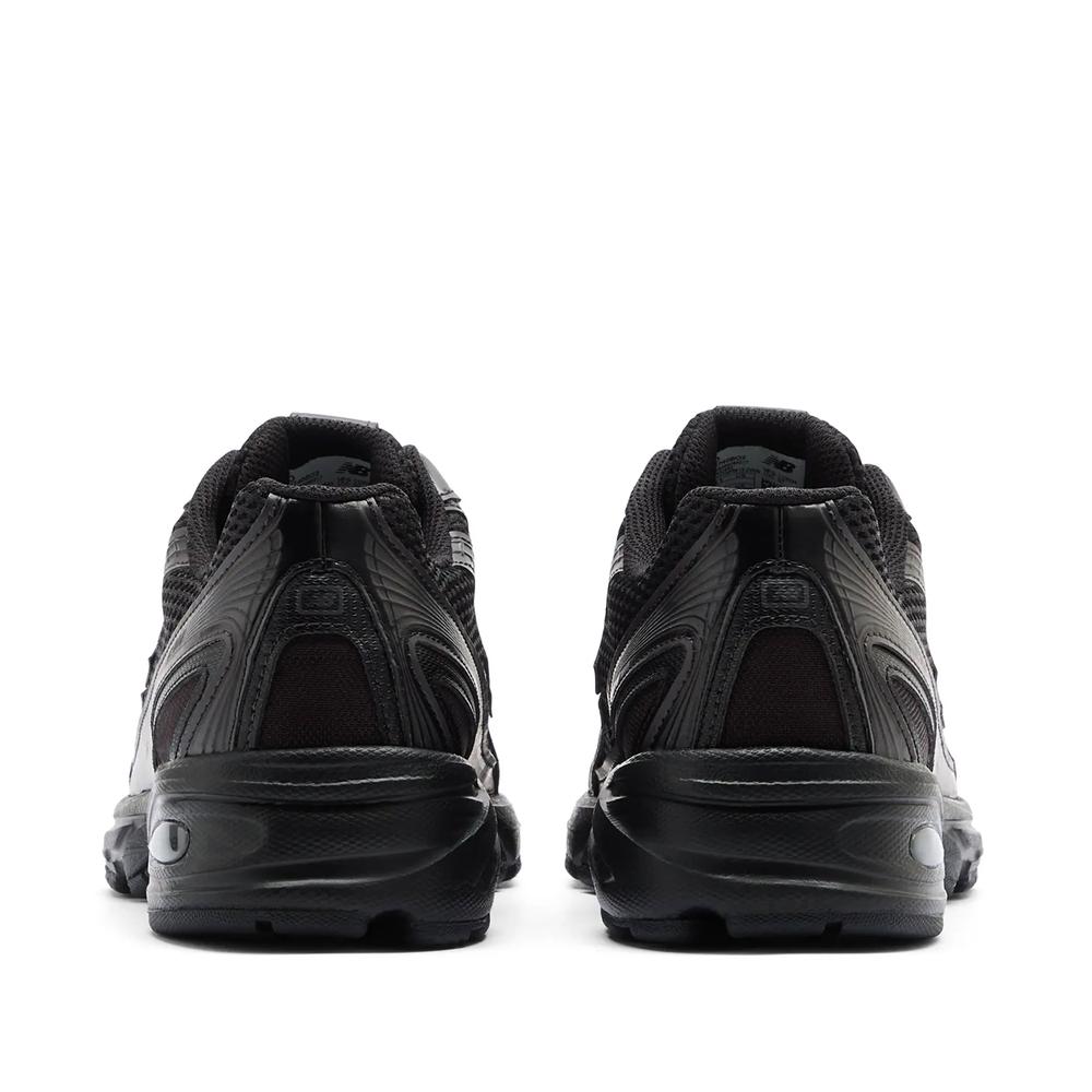 Unisex férfi cipő New Balance U740BO2 - fekete