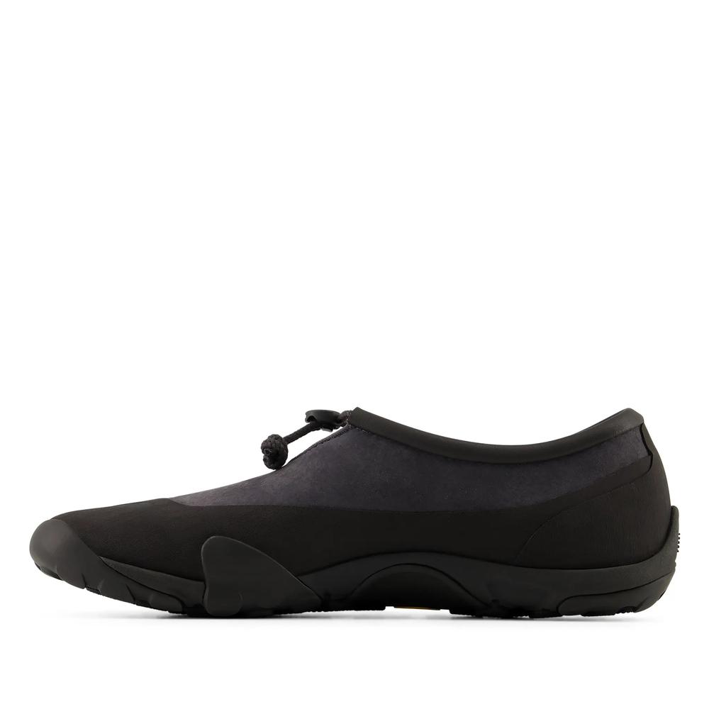 Unisex férfi cipő New Balance Minimus MT10T364 - fekete