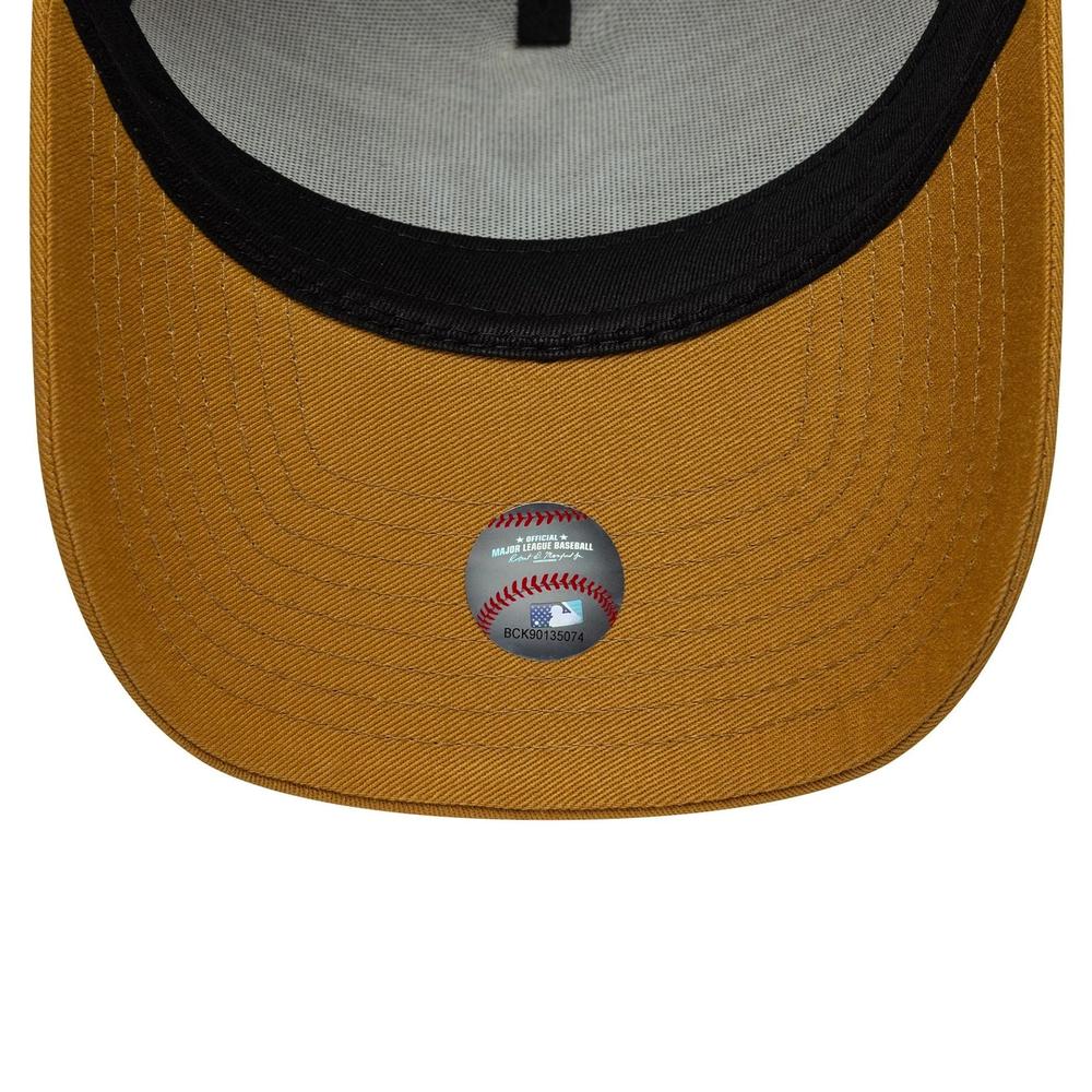 Sapka New Era Yankees MLB League Essential Beige 9FORTY E-Frame 60771716 - sárga