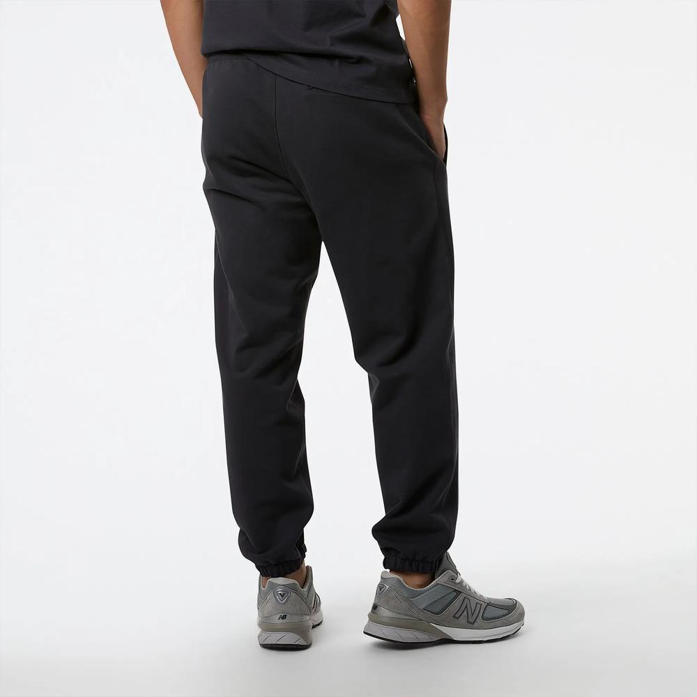 Melegítőnadrág New Balance MP23551PHM - fekete