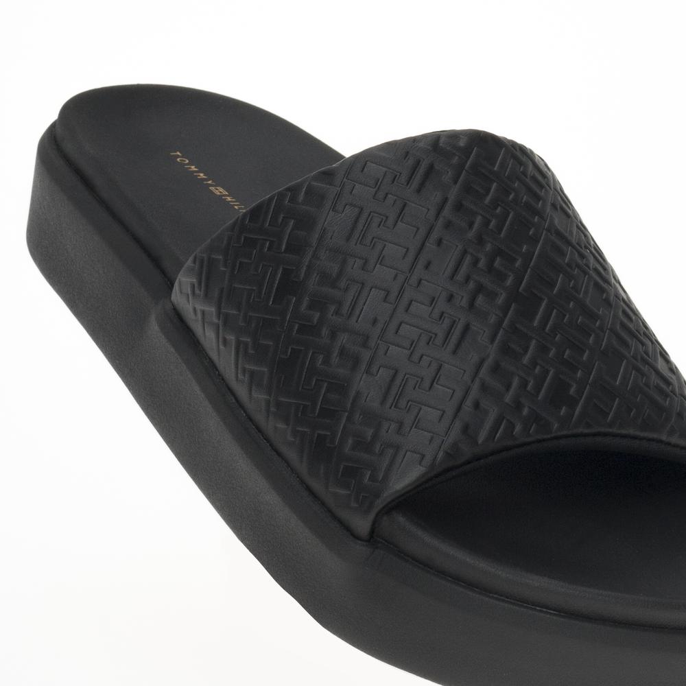 Flip Flop Tommy Hilfiger Monogram Pool FW0FW07855-BDS - fekete