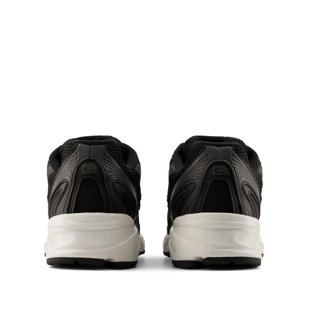 Unisex férfi cipő New Balance U7402B2 - fekete