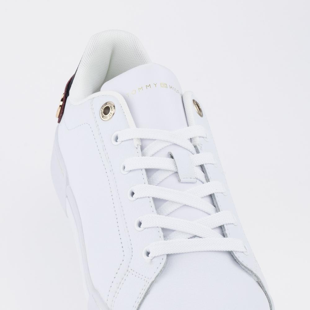Cipő Tommy Hilfiger Button Detail Court FW0FW06733-YBR - fehér