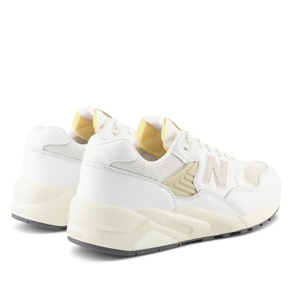 Férfi cipő New Balance MT580VTG - fehér
