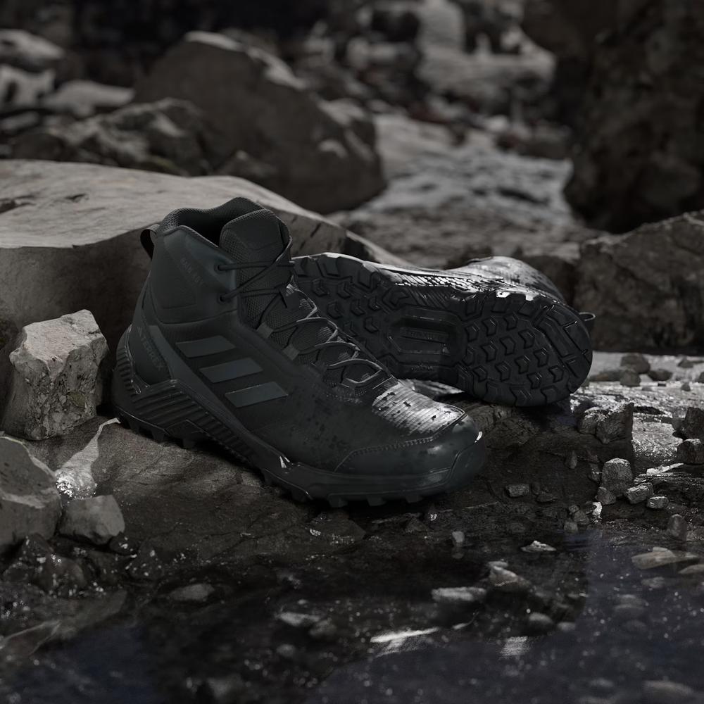 Cipő férfi adidas Terrex Eastrail 2.0 Mid Rain.Rdy Hiking HP8600 - fekete