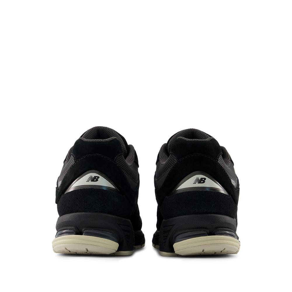 Cipő New Balance U2002RL - fekete