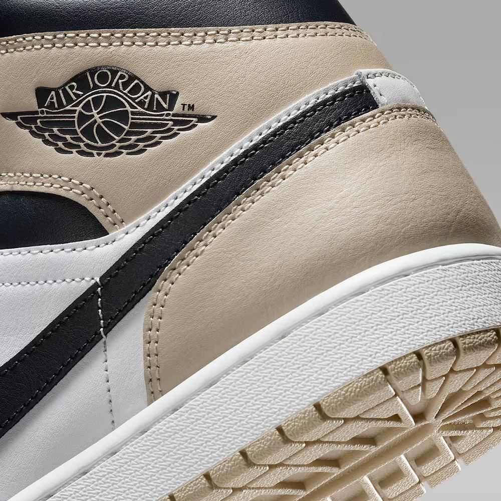 Férfi cipő Air Jordan 1 Mid DQ8426-153 - fehér