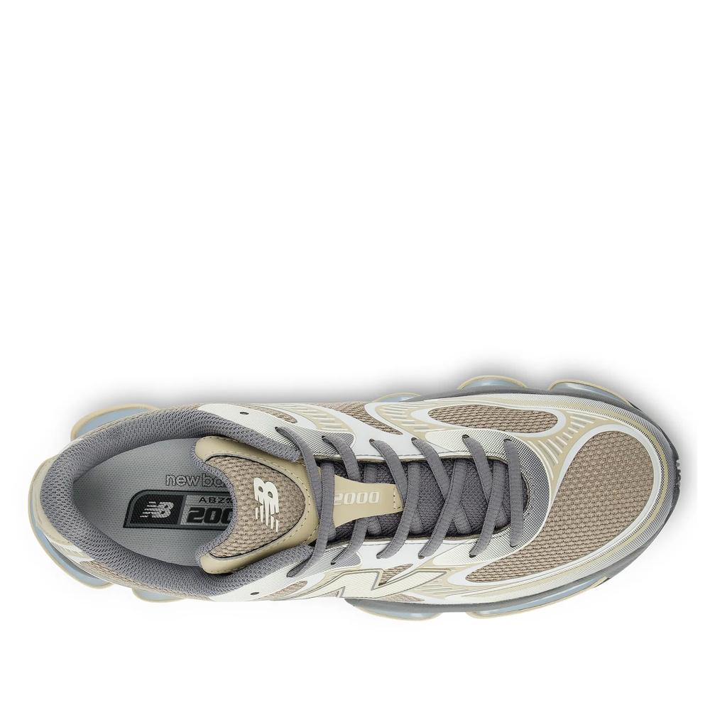 Unisex cipő New Balance U20004JQ - bézs