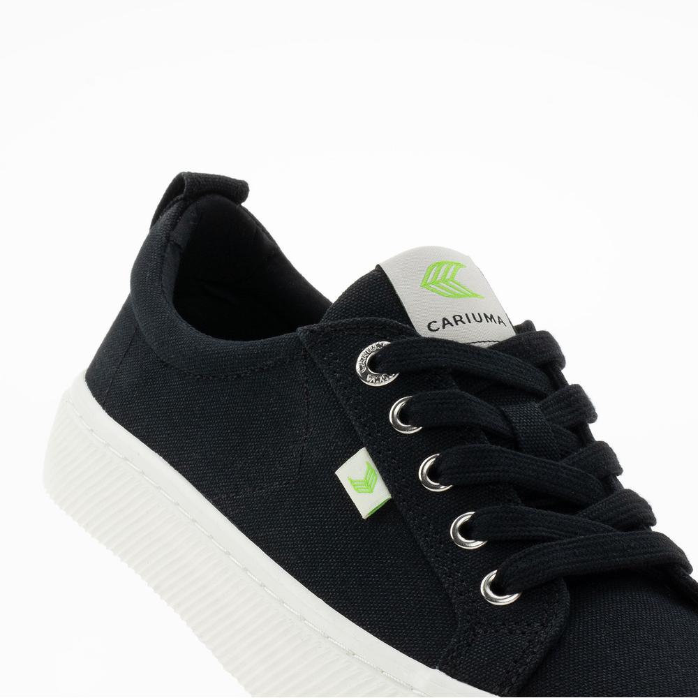 Női cipő Cariuma Oca Low 100103B01 - fekete