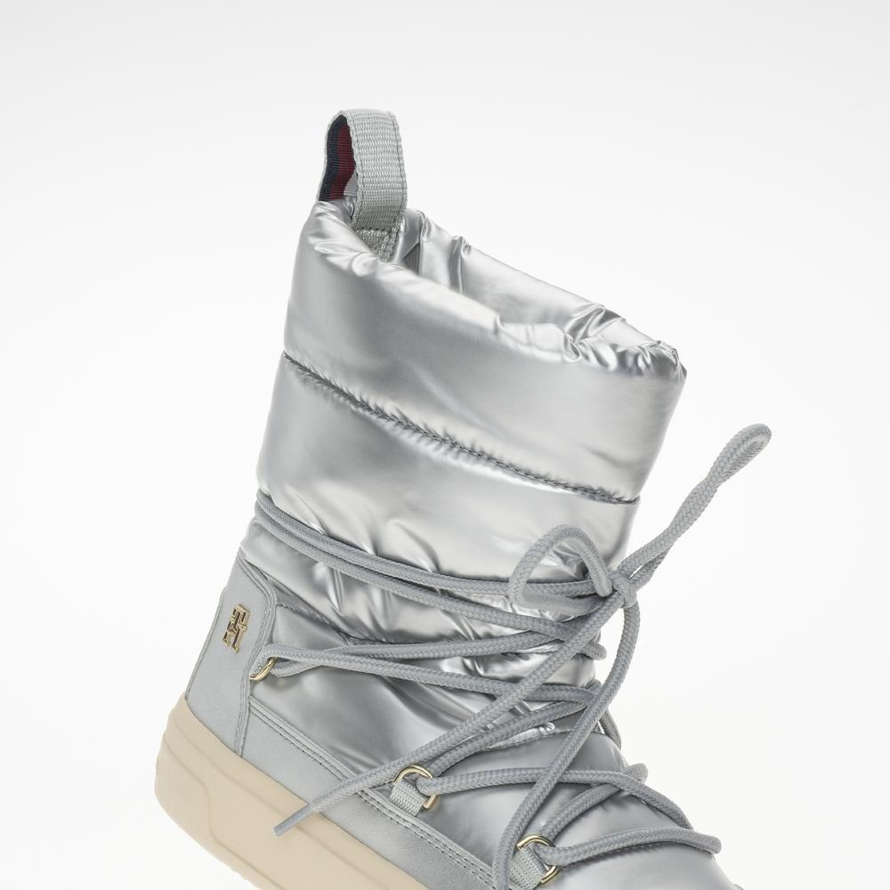 Cipő Tommy Hilfiger Lace-Up Metallic Snowboot FW0FW08442-0IN - ezüst