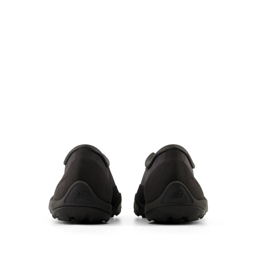 Unisex férfi cipő New Balance Minimus MT10T364 - fekete