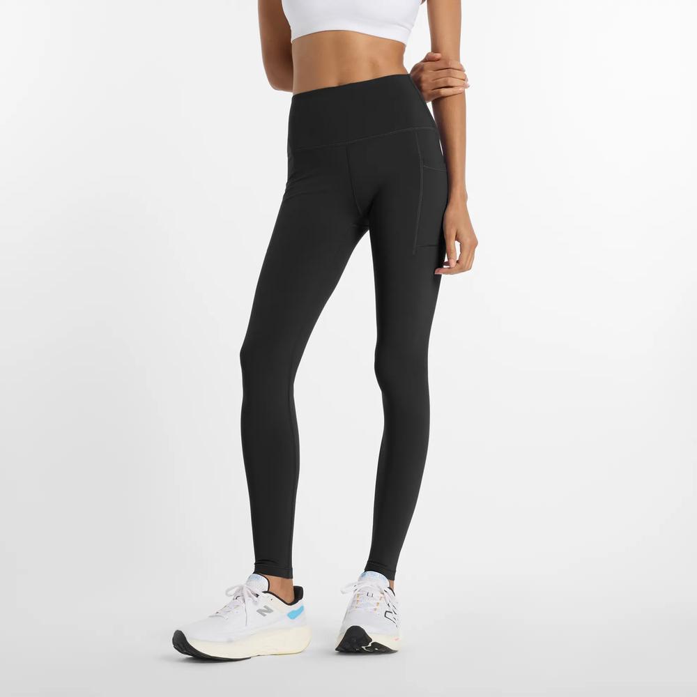 Női nadrág New Balance Sleek WP51275BK - fekete