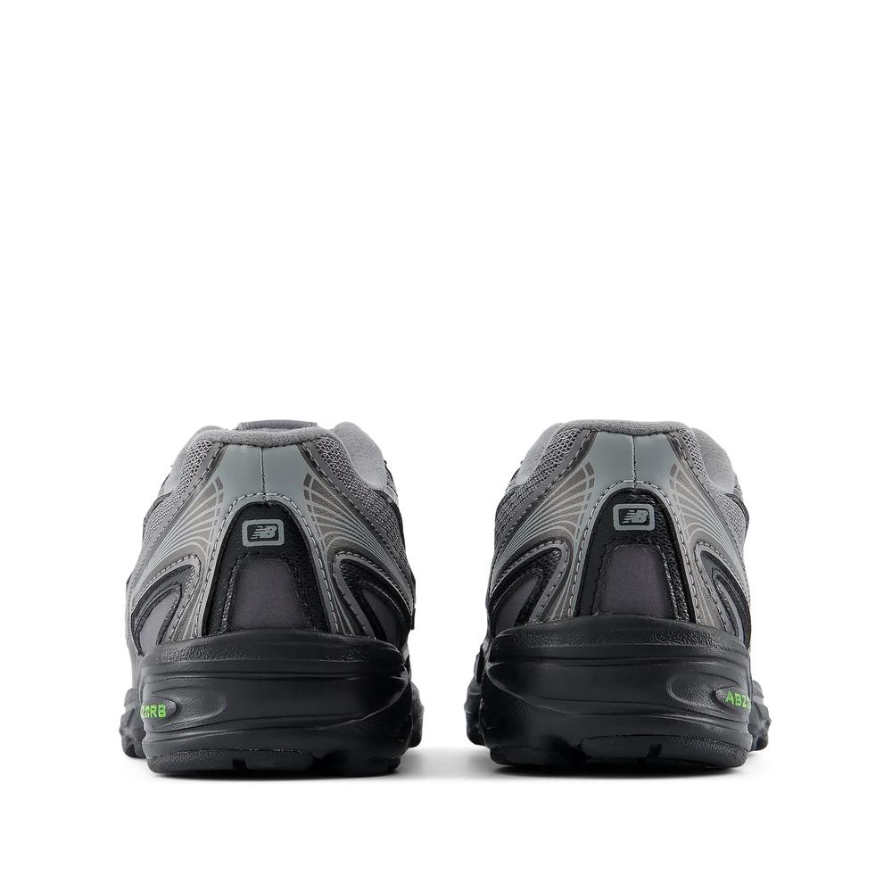 Gyermekcipő New Balance P7401MU - szürke