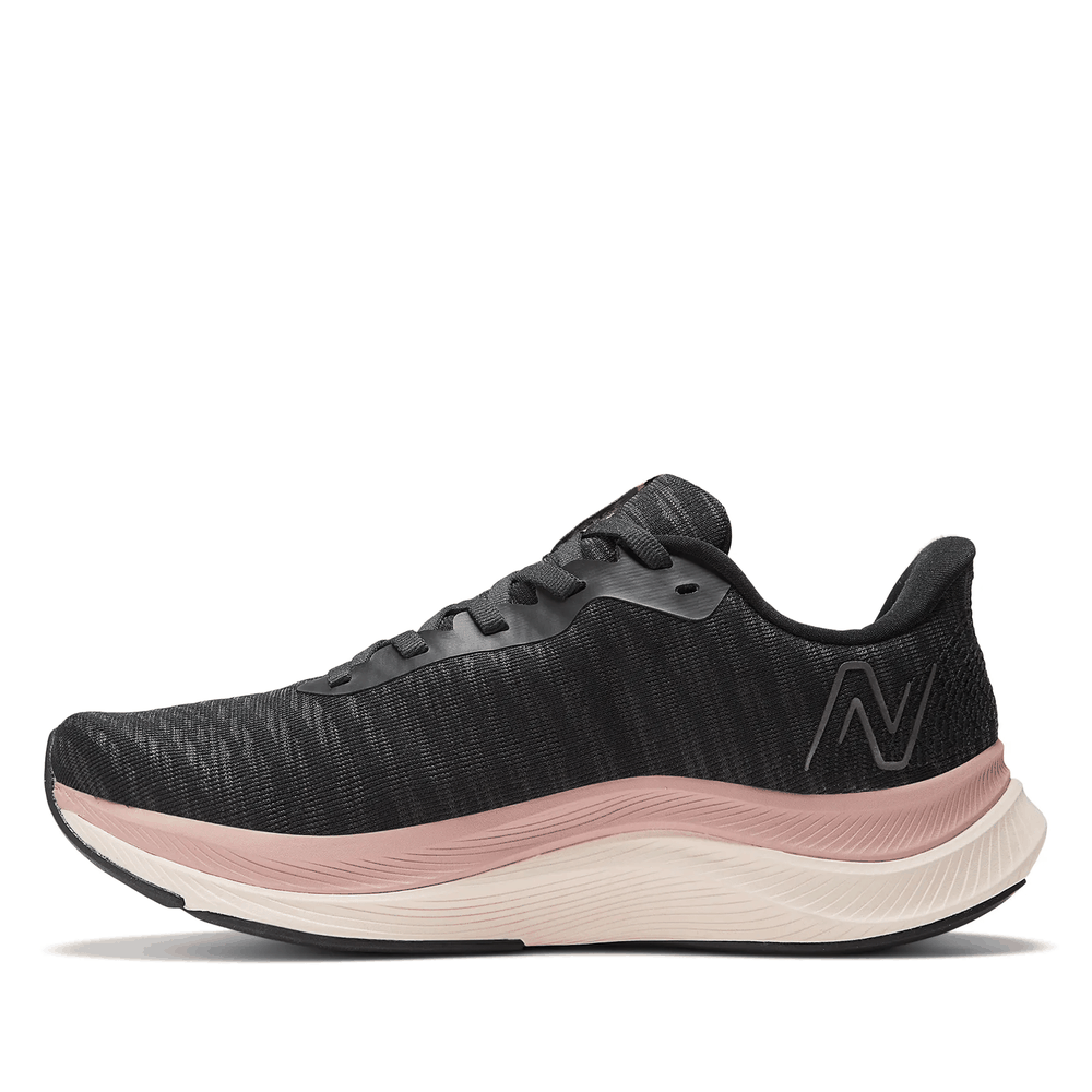 Női futócipő New Balance FuelCell Propel v4 WFCPRCK4 - fekete