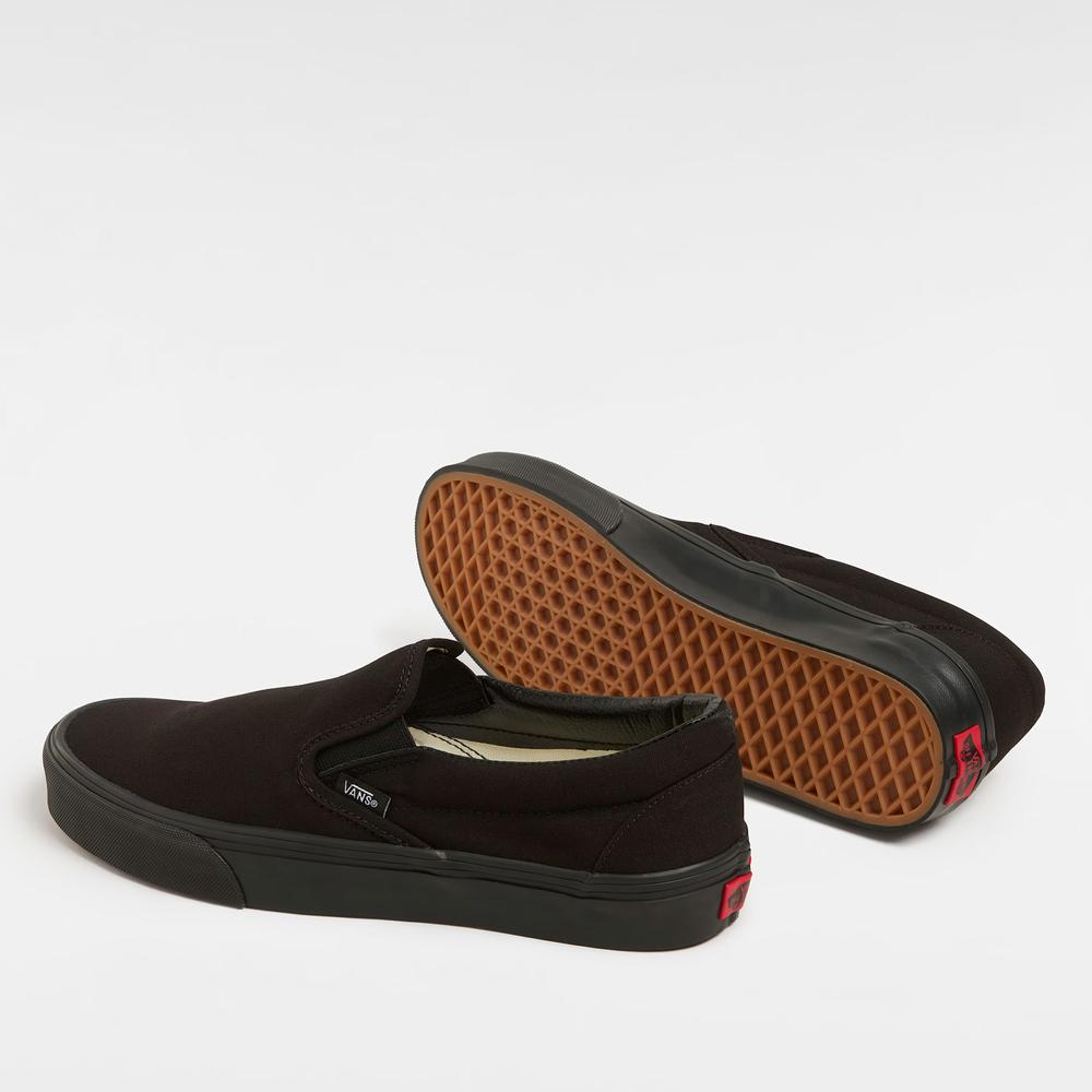 Cipő Vans Classic Slip-On VN000EYEBKA1 - fekete