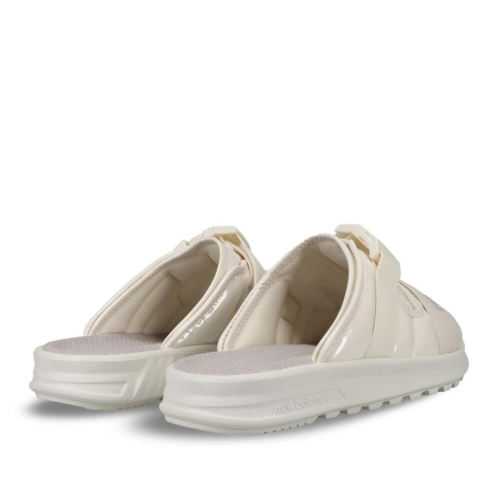 Flip Flop New Balance SWA330F3 - bézs