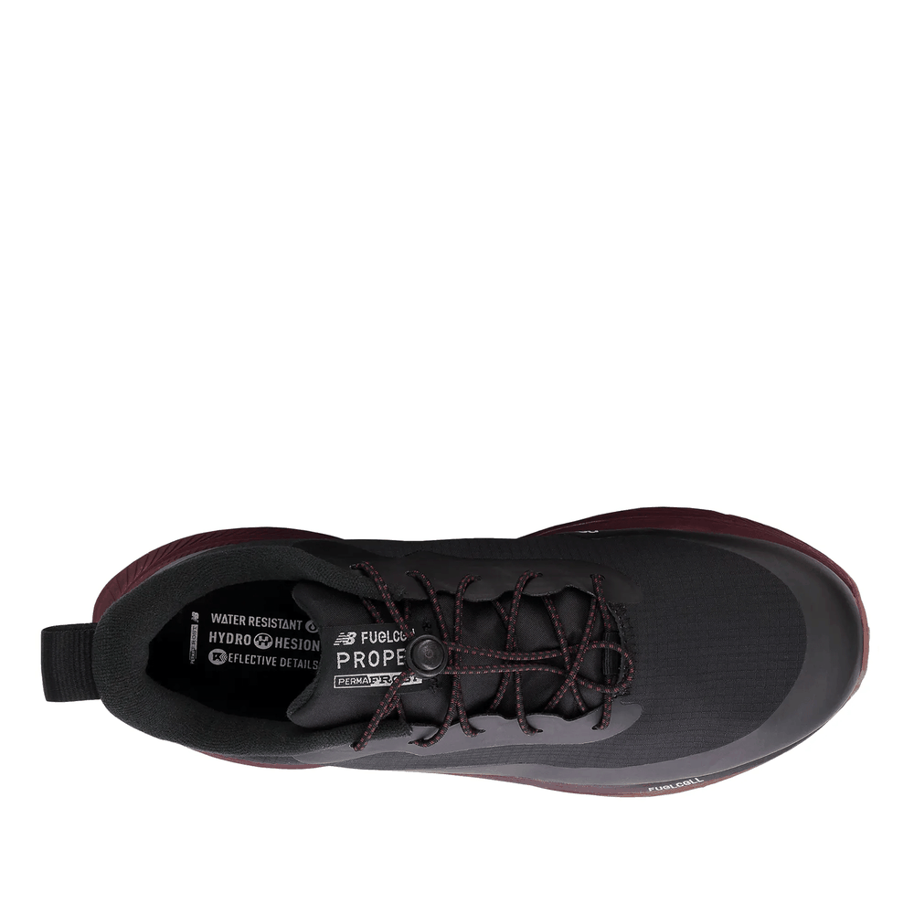 Női futócipő New Balance FuelCell Propel v4 Permafrost MFCPWBK - fekete