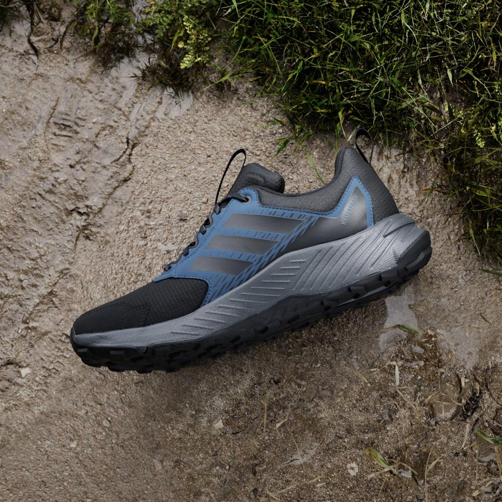 Cipő férfi adidas Terrex Tracefinder 2 Climaproof JR7769 - fekete